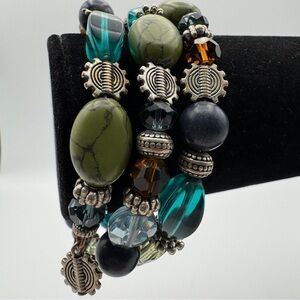 Multi Color Beaded Memory Wire Bracelet • 7.5” Adjustable